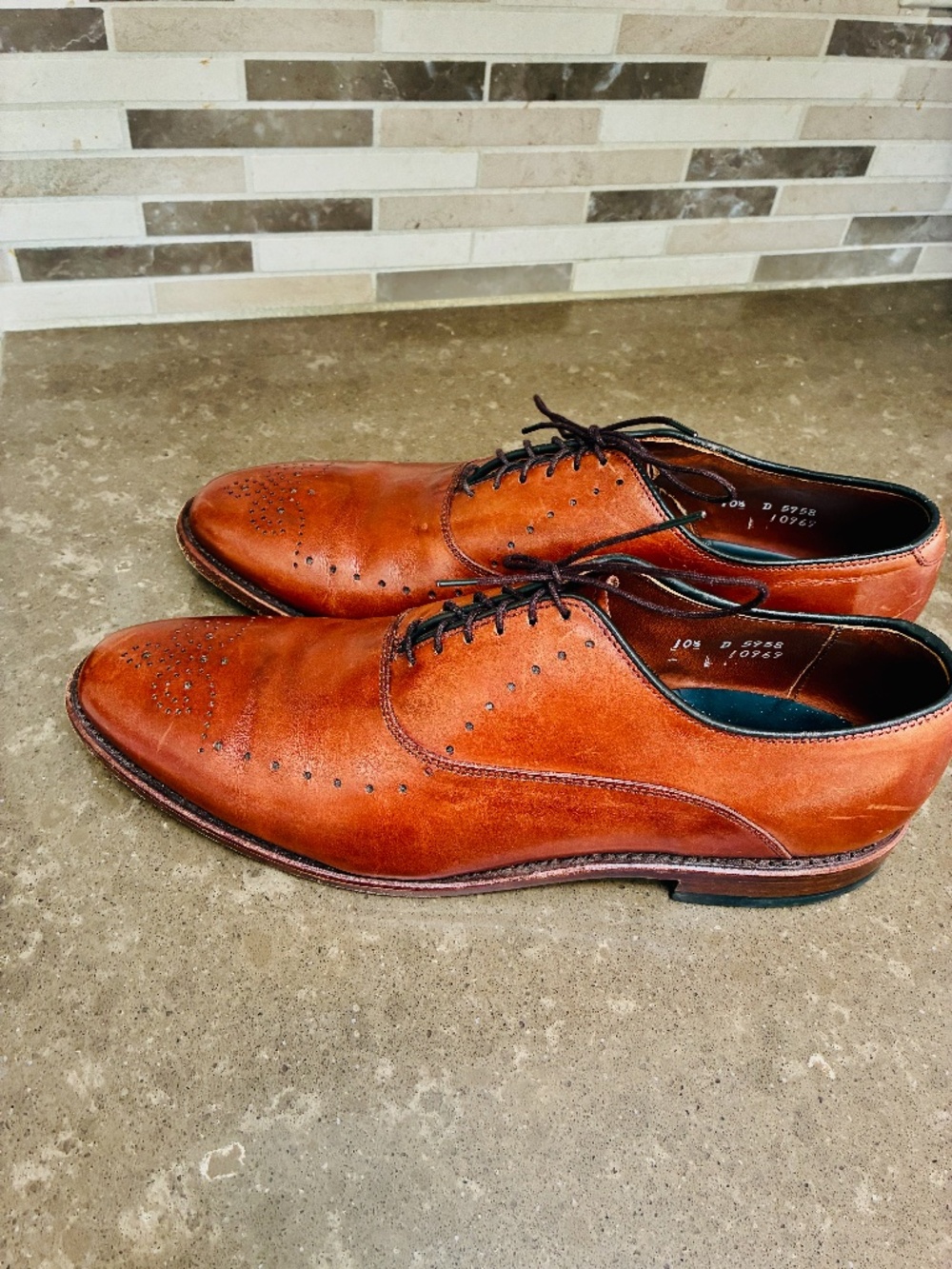 Allen Edmonds USA Weybridge Brown Classic Elegant Dress Oxford Shoes 10.5 D